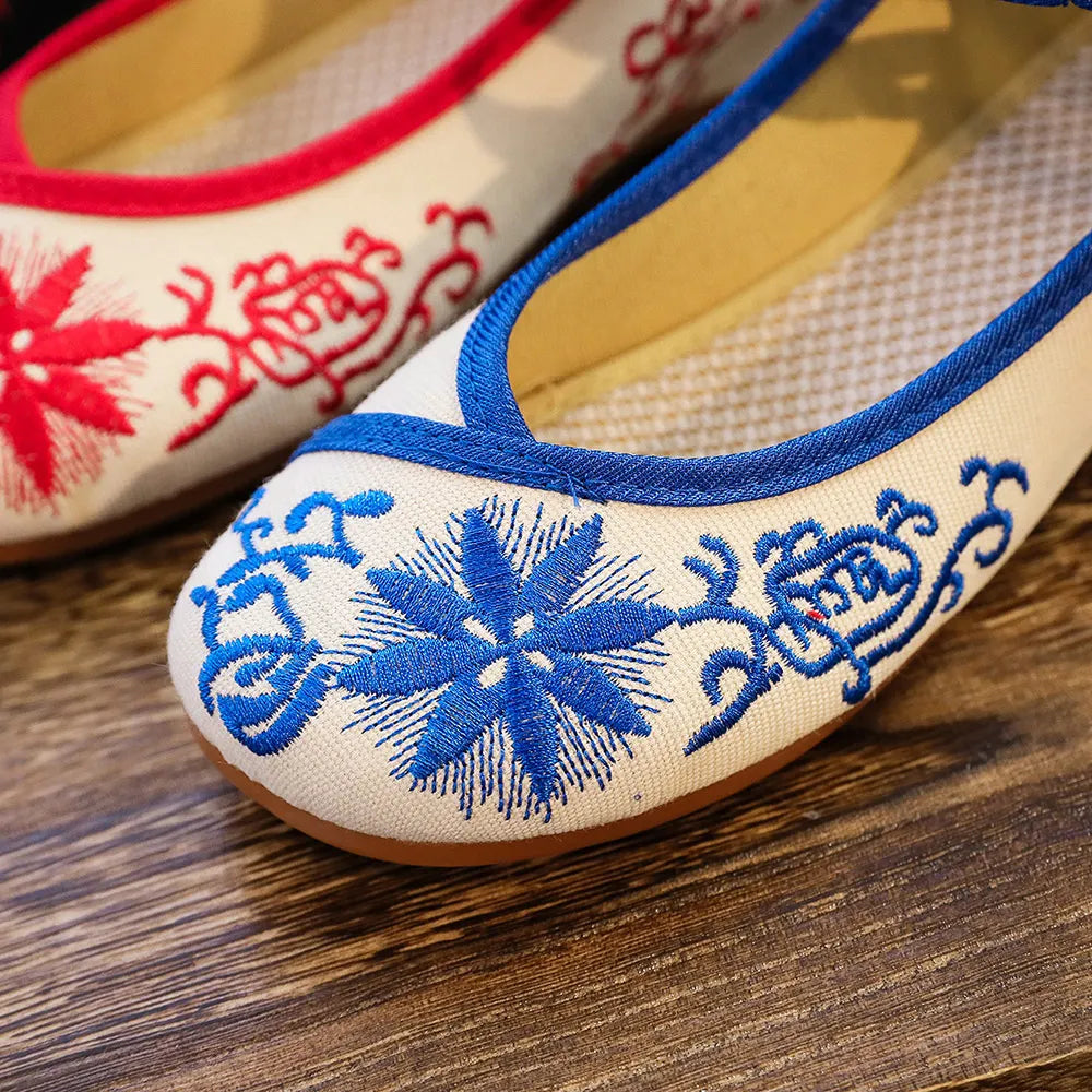 Spring Floral Embroidered Flat Shoes