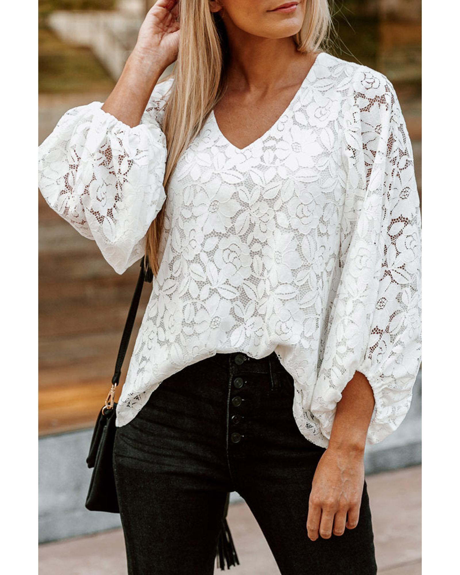 Azura Exchange Floral Lace Crochet V Neck Top - S