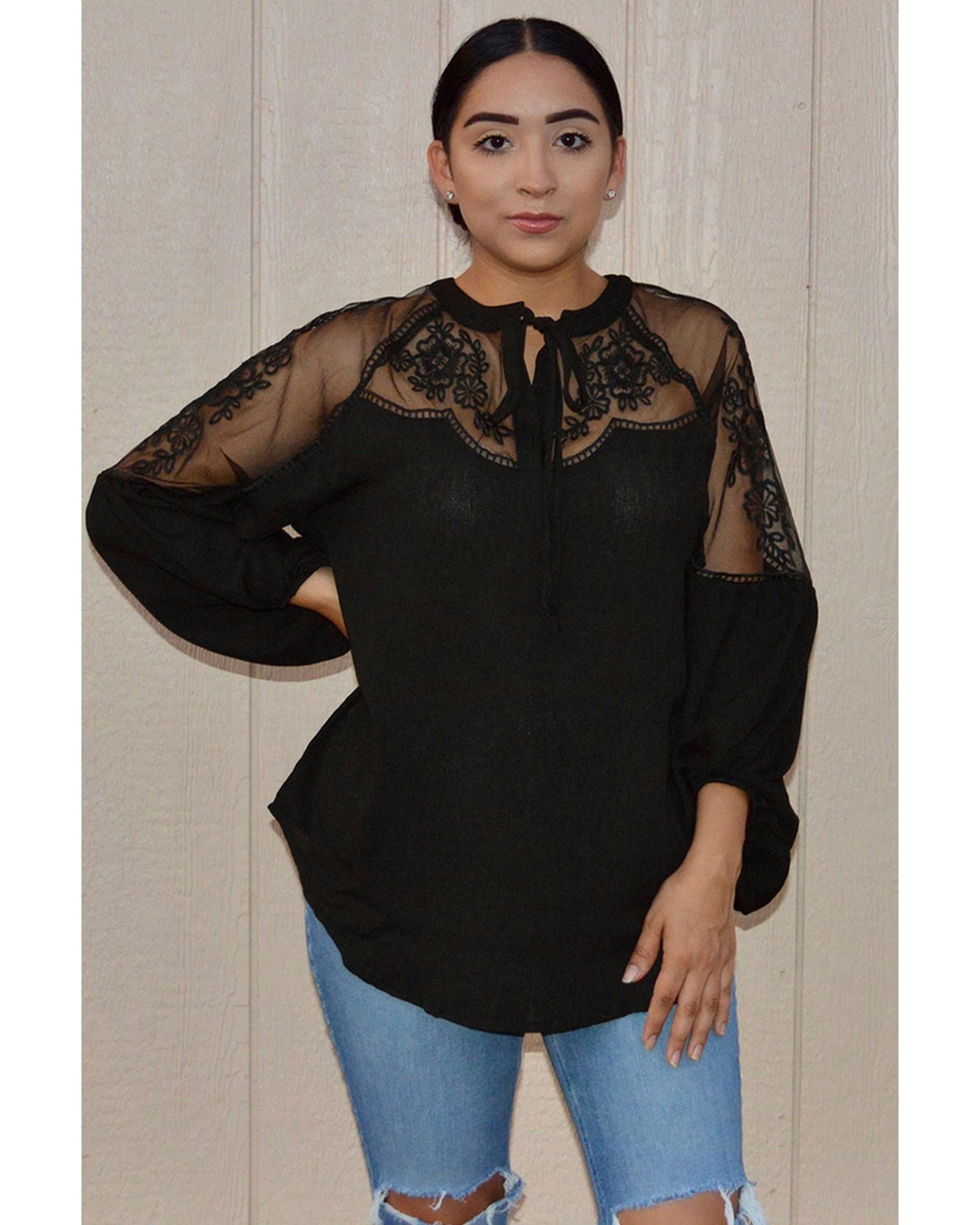 Azura Exchange Lace Blouse - S