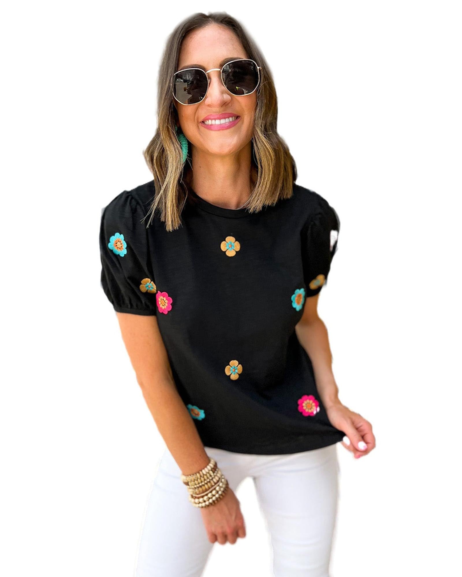 Azura Exchange Embroidered Flower Short Sleeve Tee - S