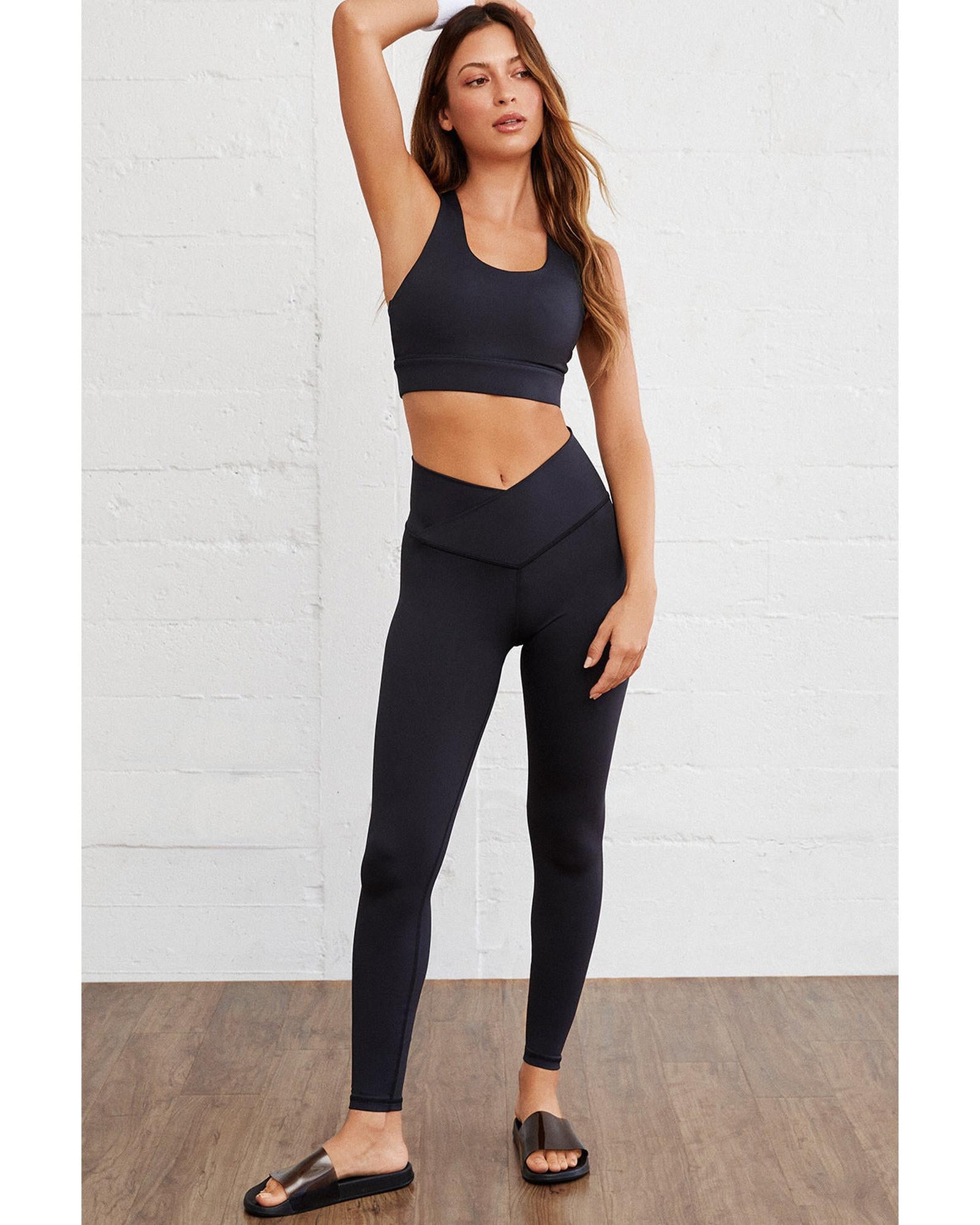 Azura Exchange Black Arched Waist Seamless Active Leggings - L