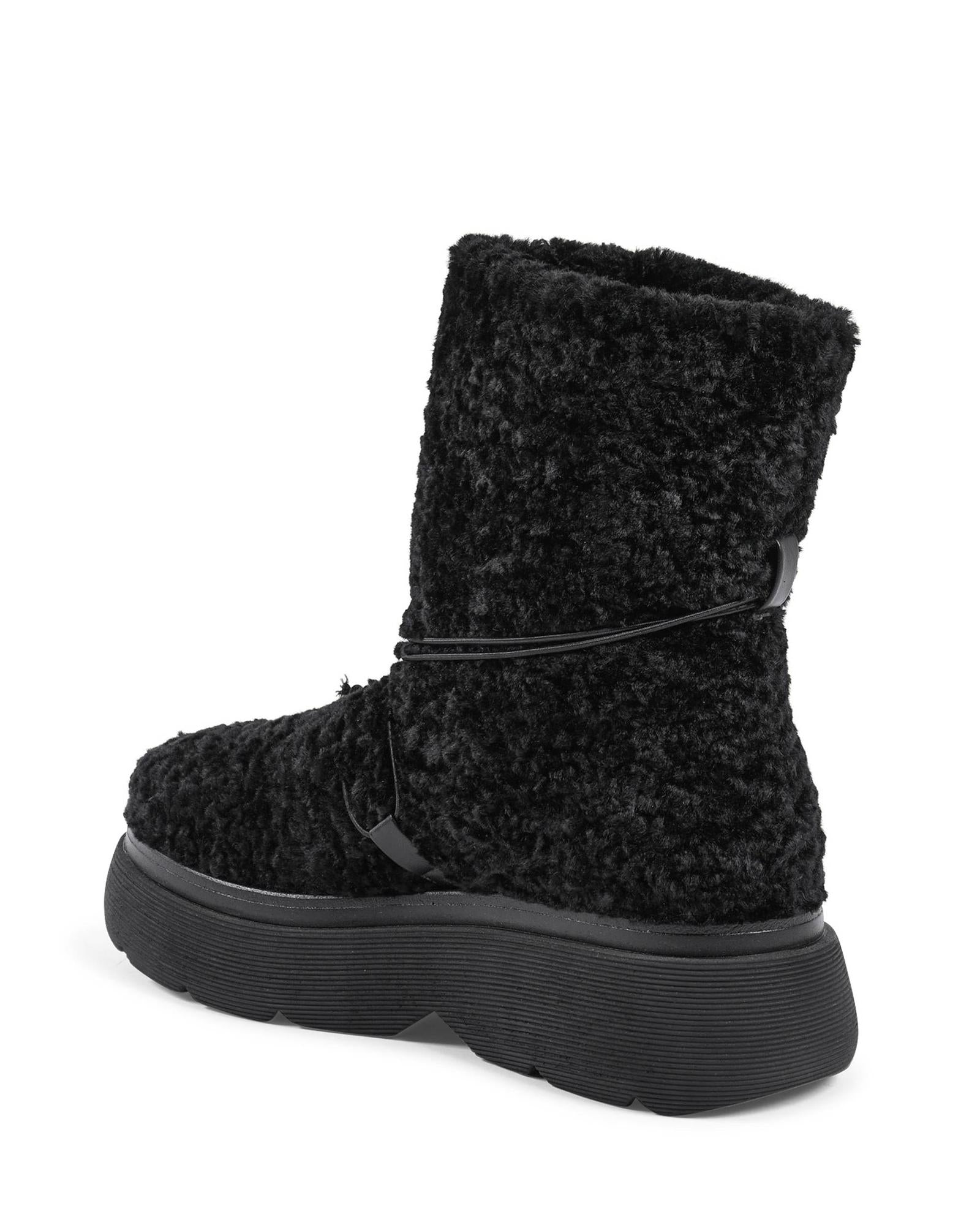 Modern Shearling Ankle Boot with Rubber Soles - 37 EU