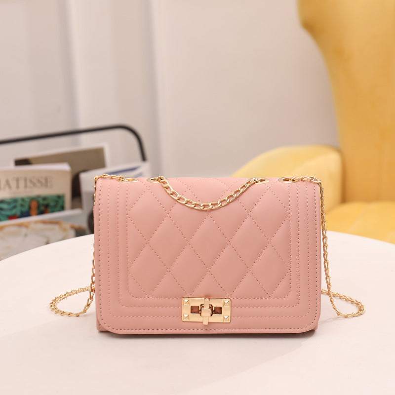 Chic Quilted Crossbody Bag in Soft Pink with Gold Chain Strap